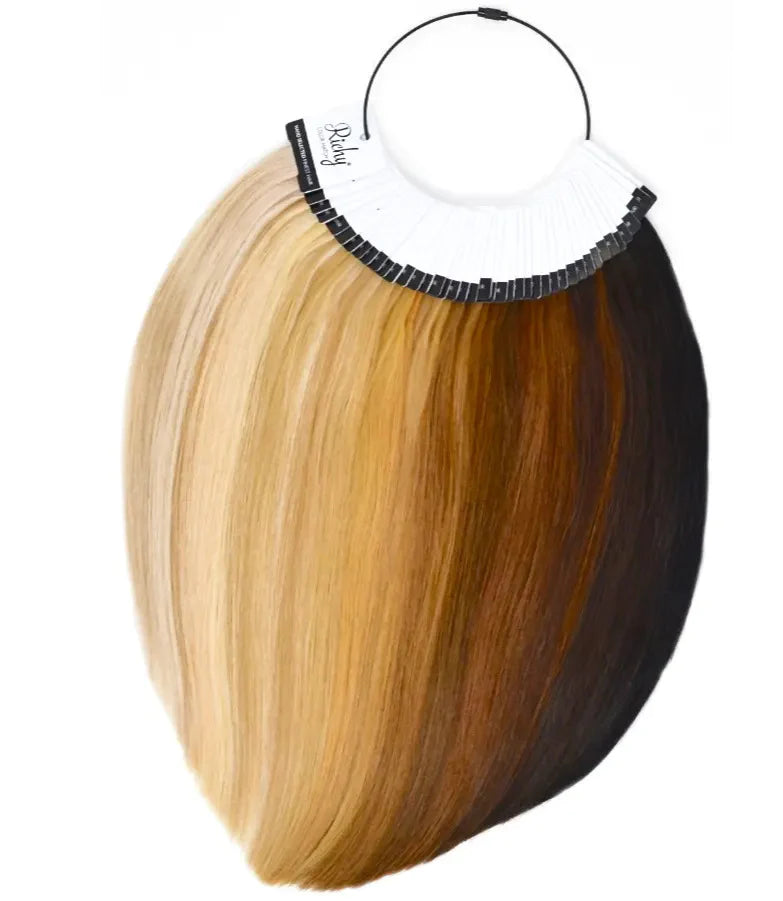 Richy Hair färgring som visar alla färger ur Richy Hairs sortiment för färgmatchning av löshår.